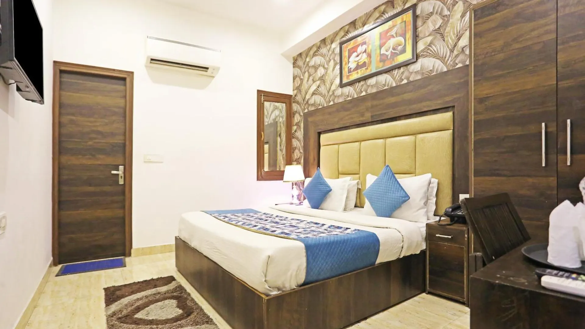 Hotel The Kiara Near Delhi Airport New Delhi