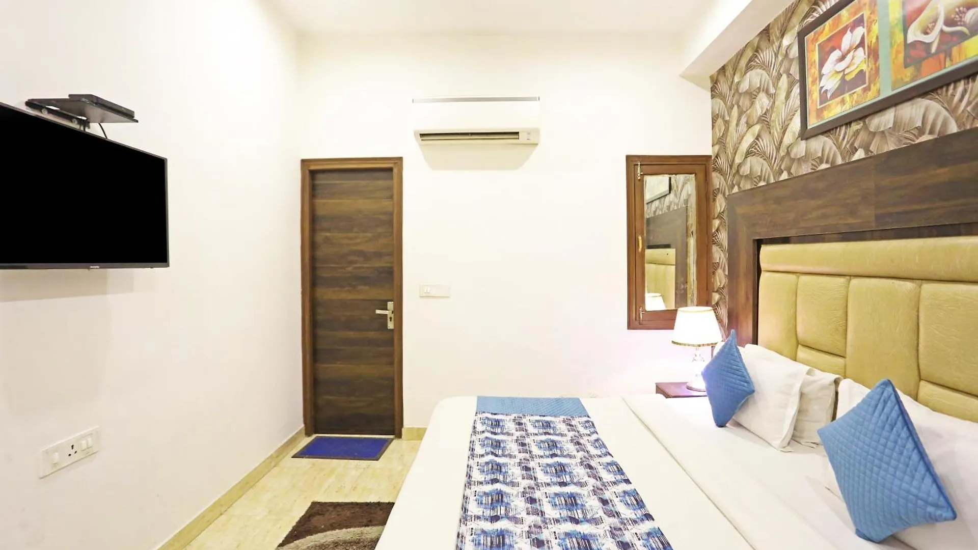 Hotel The Kiara Near Delhi Airport New Delhi