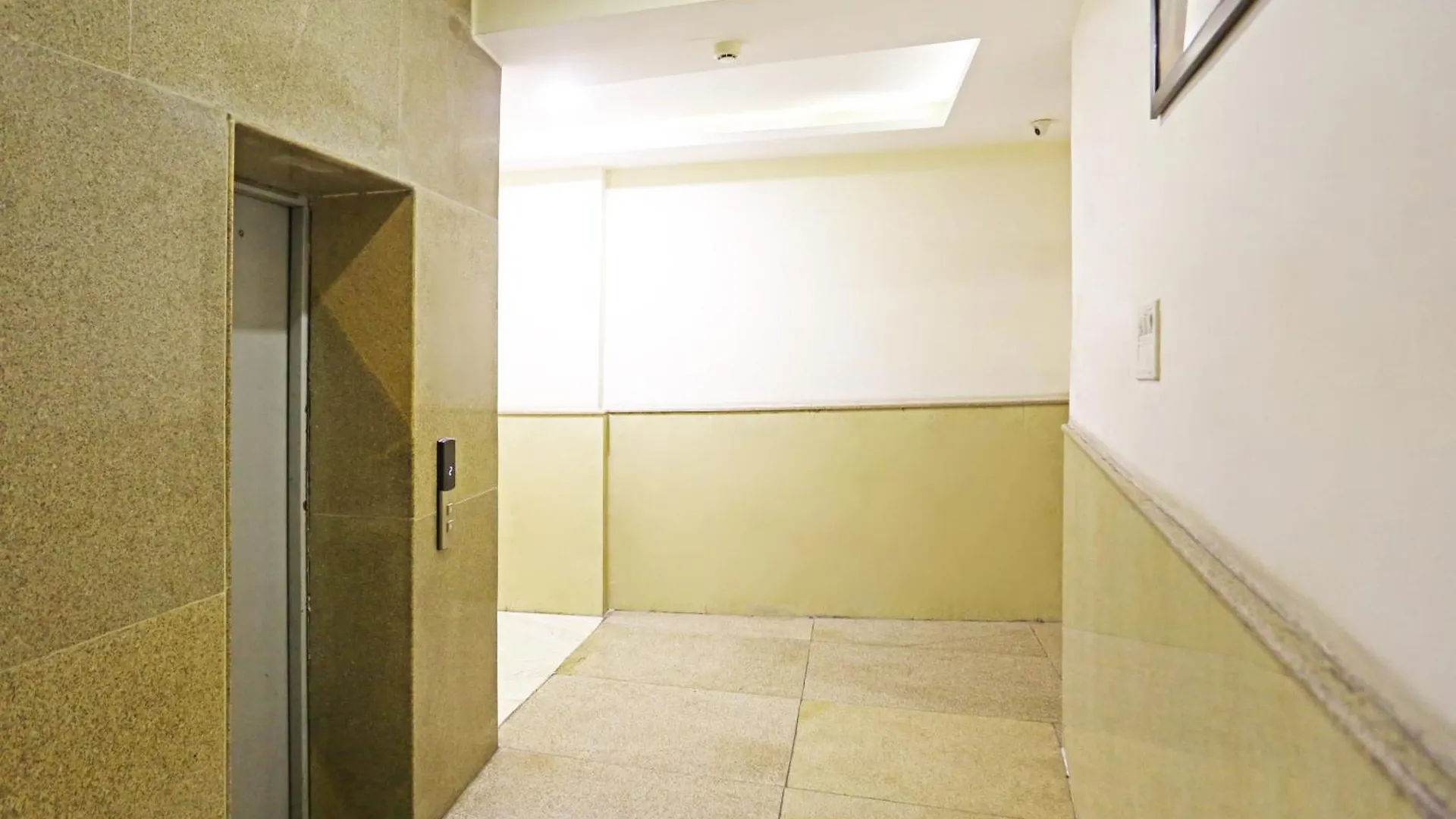 Hotel The Kiara Near Delhi Airport New Delhi 3*,  India