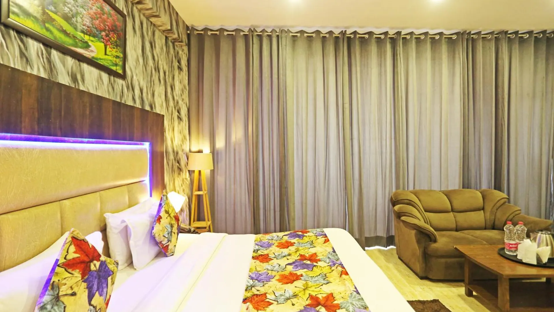 Hotel The Kiara Near Delhi Airport New Delhi
