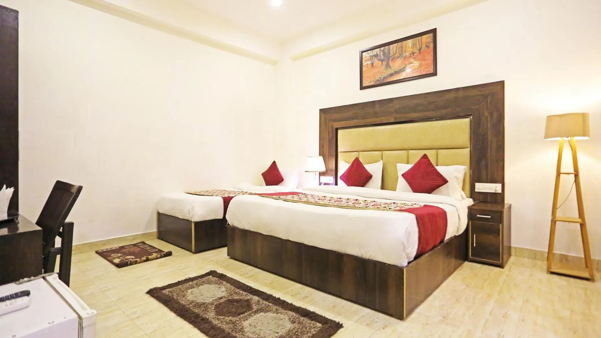 Hotel The Kiara Near Delhi Airport New Delhi