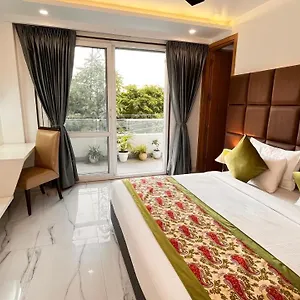 *** Hotel Twin Tree Naraina Delhi Local Ids Allowed India