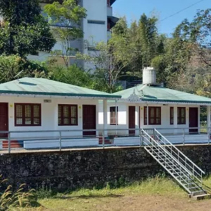 *** Hotel Mountain View Mankulam India