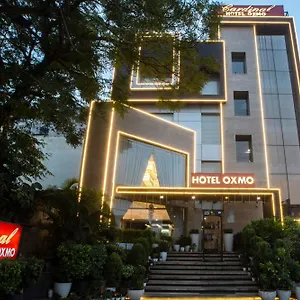 *** Hotel Cardinal Oxmo Delhi Airport India